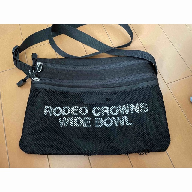 RODEO CROWNS WIDE BOWL(ロデオクラウンズワイドボウル)のRODEO CROWNS メッシュ　サコッシュ　カバン　ショルダー　バック レディースのバッグ(ショルダーバッグ)の商品写真