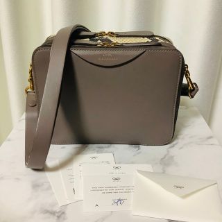 アニヤハインドマーチ(ANYA HINDMARCH)のAnya Hindmarch  アニヤハインドマーチ　パイソン　ショルダーバッグ(ショルダーバッグ)