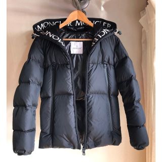 モンクレール(MONCLER)のモンクレール　ダウン(ダウンジャケット)