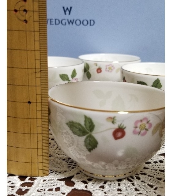 WEDGWOOD(ウェッジウッド)のウェッジウッド　ワイルドストロベリー　湯呑み　 新品未使用　5客 インテリア/住まい/日用品のキッチン/食器(グラス/カップ)の商品写真