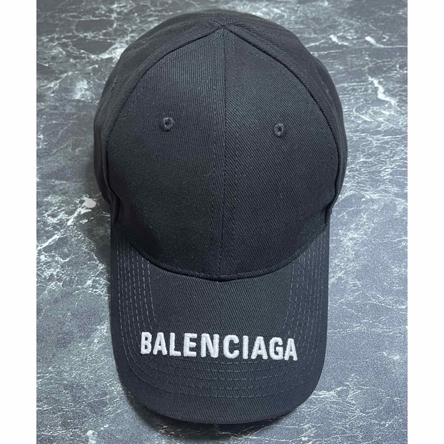 Balenciaga(バレンシアガ)の★超破格セール★ 新品未使用　BALENCIAGA ロゴ　キャップ メンズの帽子(キャップ)の商品写真