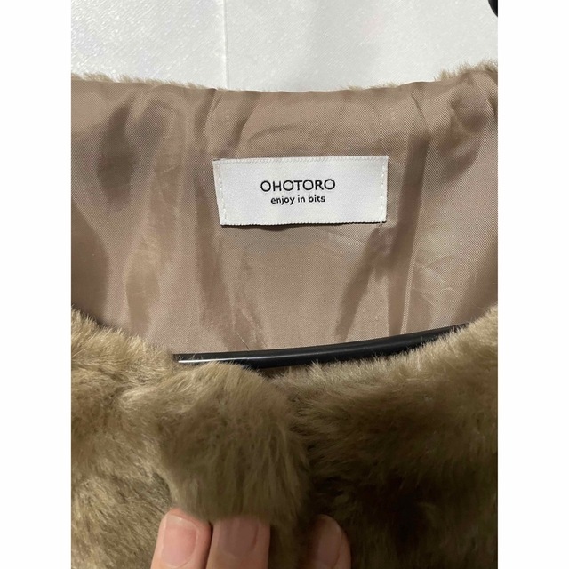 OHOTORO(オオトロ)の美品　OHOTORO ファーコート レディースのジャケット/アウター(毛皮/ファーコート)の商品写真