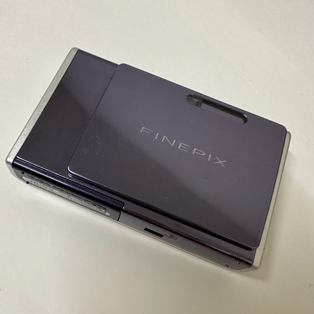 FUJIFILM FINEPIX Z3 充電器・ピクチャーカード付きコンパクトデジタルカメラ