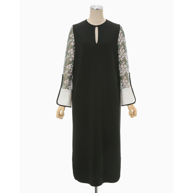 mame kurogouchi Floral Lace Sleeve Dress