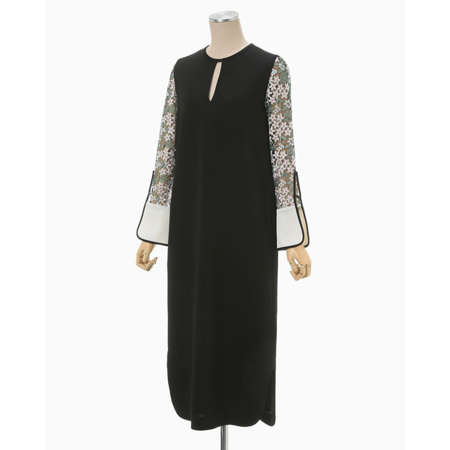 mame kurogouchi Floral Lace Sleeve Dress