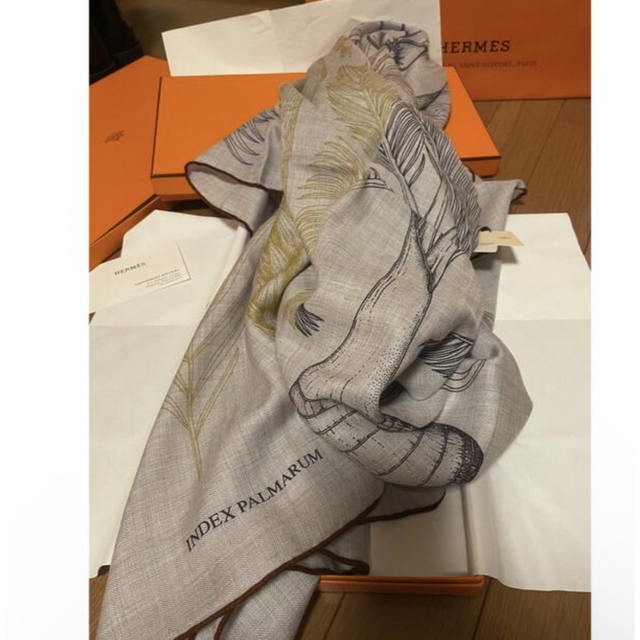 Hermes(エルメス)の新品タグ付き❣️正規エルメスカシミヤシルクカレ140大判ストール レディースのファッション小物(ストール/パシュミナ)の商品写真