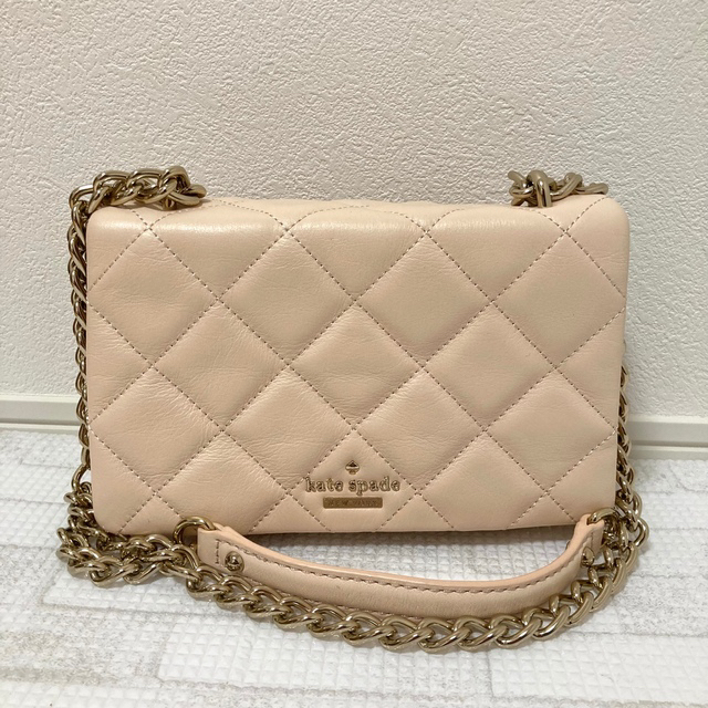 ケイトスペード　kate spade チェーン　ショルダーバッグ　ピンクショルダーバッグ