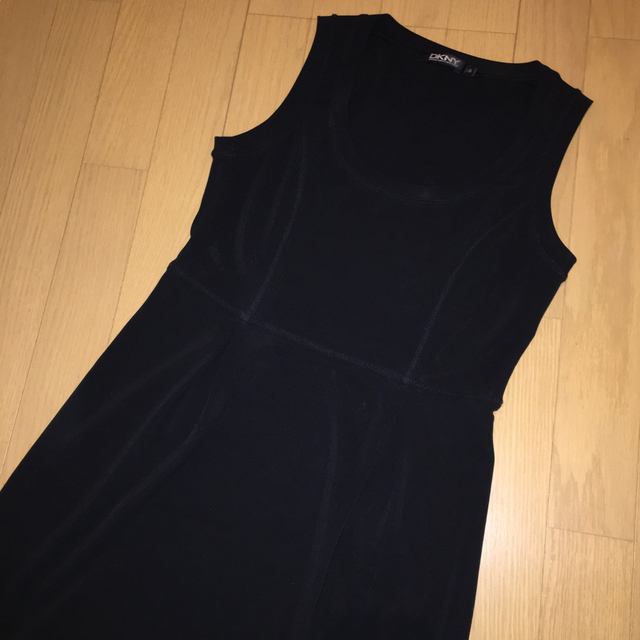 DKNY ブラックワンピース