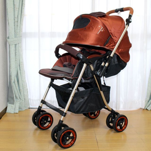 期間限定特価品 美品Combiベビーカーとアップリカ360度回転ISOFIX対応