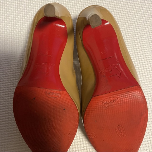 Christian Louboutin(クリスチャンルブタン)のルブタン パンプス エナメル レザー レディース レディースの靴/シューズ(ハイヒール/パンプス)の商品写真
