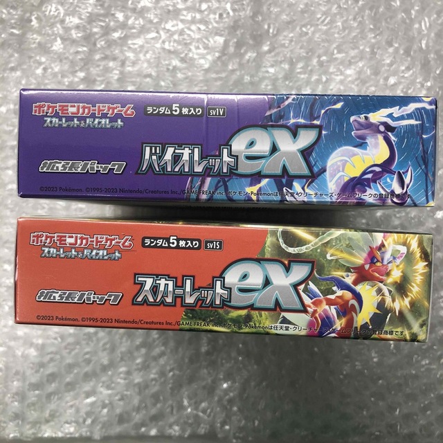 ポケモン(ポケモン)のポケモンカード　スカーレットex＆バイオレットex BOX 未開封シュリンク付き エンタメ/ホビーのトレーディングカード(Box/デッキ/パック)の商品写真