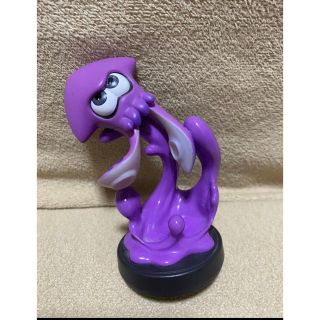 amiibo スプラトゥーン2 イカ　ネオンパープル　新品　ニンテンドースイッチ(ゲームキャラクター)