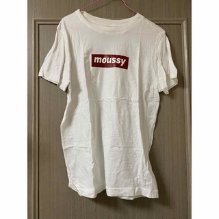 マウジー(moussy)のマウジー　moussy　tシャツ　ロゴ　トップス　半袖　白　レディース　夏服(Tシャツ(半袖/袖なし))