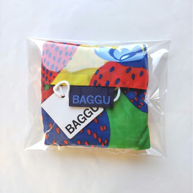 BAGGU(バグゥ)のBAGGU　新作　エコバッグ　ベビー　Baby　ミックスストロベリー　いちご レディースのバッグ(エコバッグ)の商品写真