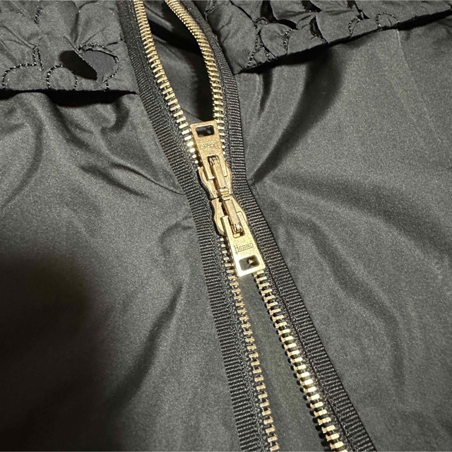HERNO(ヘルノ)のヘルノ HERNO スプリング コート 花びらモチーフ 42 ブラック レディースのジャケット/アウター(スプリングコート)の商品写真