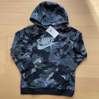 ナイキ(NIKE)のNIKE スウェットパーカー　140(ジャケット/上着)