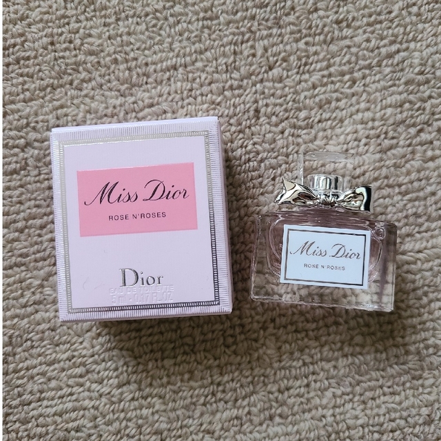 Dior(ディオール)のDiorミニ香水 コスメ/美容の香水(香水(女性用))の商品写真