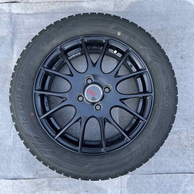 185/60R15 フィールダー スタッドレス4本セット　アイスガード 自動車/バイクの自動車(タイヤ・ホイールセット)の商品写真