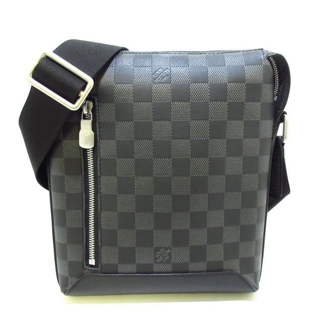 最旬トレンドパンツ LOUIS VUITTON - ルイヴィトン ショルダーバッグ メンズ 黒 ショルダーバッグ