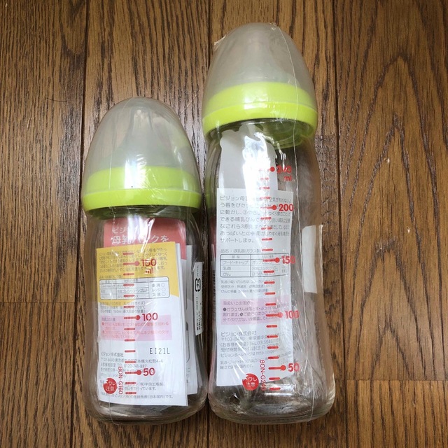 Pigeon(ピジョン)の新品ピジョン 母乳実感哺乳瓶耐熱ガラス160ml240mlセット キッズ/ベビー/マタニティの授乳/お食事用品(哺乳ビン)の商品写真