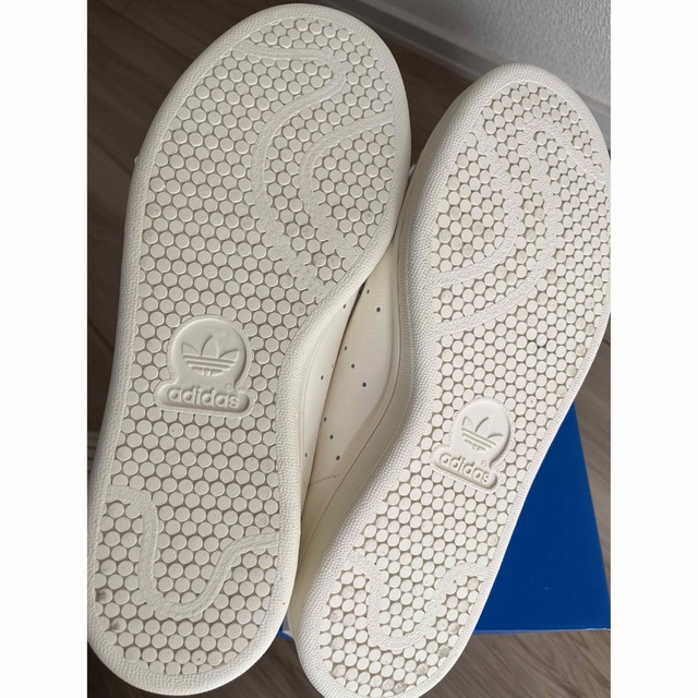 adidas(アディダス)の新品未使用  マリメッココラボ　スタンスミスアディダス レディースの靴/シューズ(スニーカー)の商品写真