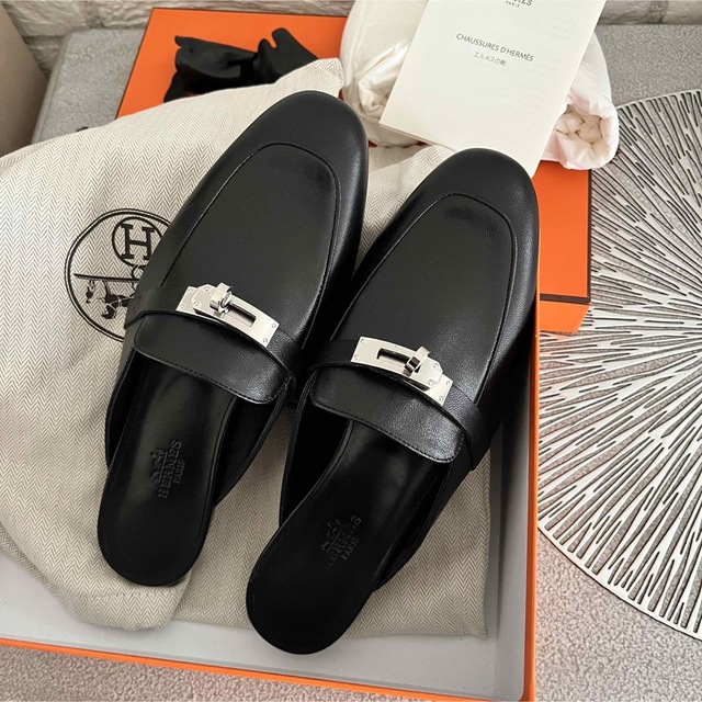 もらって嬉しい出産祝い Hermes - エルメス スリッポン 黒 37ハーフ