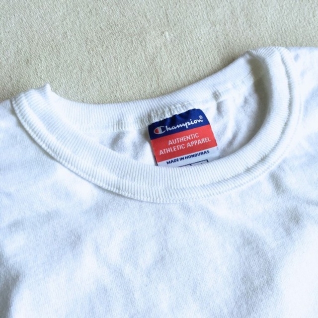 Champion(チャンピオン)の【残りわずか】 champion チャンピオン 白 tシャツ 7オンス 白 L メンズのトップス(Tシャツ/カットソー(半袖/袖なし))の商品写真