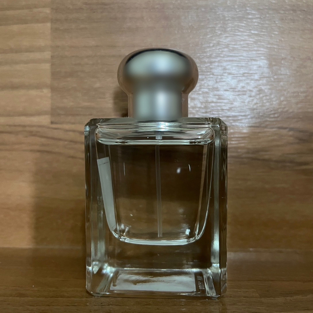 Jo Malone(ジョーマローン)のジョーマローン　イングリッシュ ぺアー ＆ フリージア コロン コスメ/美容の香水(ユニセックス)の商品写真