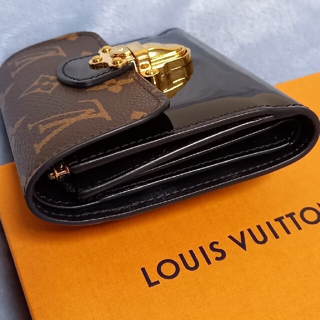 売れ筋商品 LOUIS VUITTON - ヴィトンコンパクト　ポルトフォイユチェリーウッド　財布正規品美品‼️　シャネル 財布