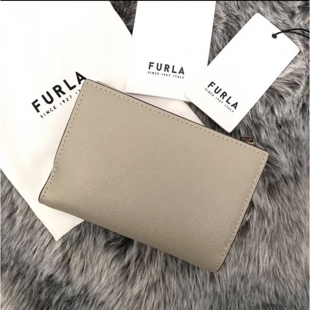 FURLA(フルラ)グレー ベージュ  グレージュ バニラ   三つ折り財布