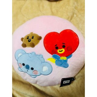 ビーティーイシビル(BT21)のbt21 クッション　ぬいぐるみ　防弾少年団　bts(アイドルグッズ)