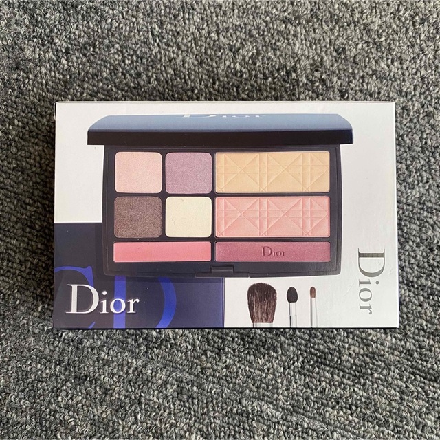 Dior(ディオール)の新品【 Dior 】ディオール MAKEUP PALETTEメイクアップパレット コスメ/美容のキット/セット(コフレ/メイクアップセット)の商品写真