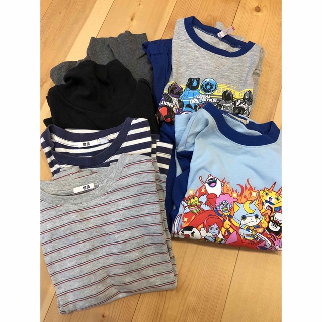 UNIQLO(ユニクロ)のUNIQLO 120 まとめ売り キッズ/ベビー/マタニティのキッズ服男の子用(90cm~)(Tシャツ/カットソー)の商品写真