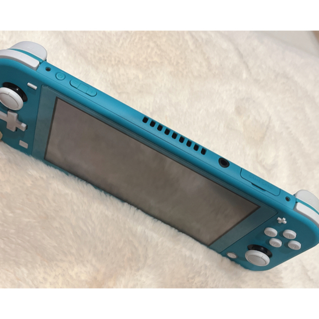 Nintendo Switch(ニンテンドースイッチ)のNintendo Switch Lite 本体 ターコイズ エンタメ/ホビーのゲームソフト/ゲーム機本体(携帯用ゲーム機本体)の商品写真