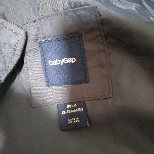 babyGAP(ベビーギャップ)のベビーギャップ　ダウンコート　80 キッズ/ベビー/マタニティのベビー服(~85cm)(ジャケット/コート)の商品写真