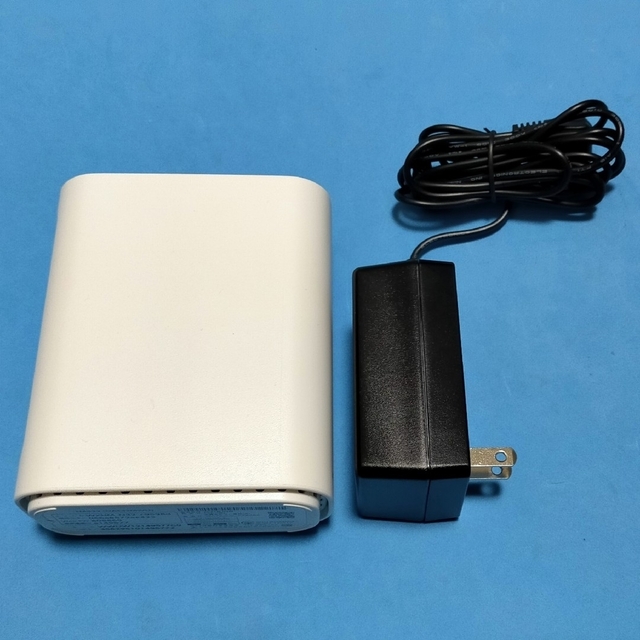 NEC(エヌイーシー)のWiMAX HOME 02 NEC ホームルーター スマホ/家電/カメラのPC/タブレット(PC周辺機器)の商品写真