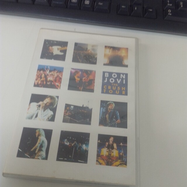 DVD ボン・ジョヴィ the crush tour KH0110 エンタメ/ホビーのDVD/ブルーレイ(ミュージック)の商品写真