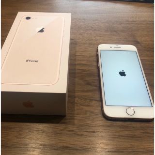 iPhone 8 Gold 64 GB SIMロック解除済