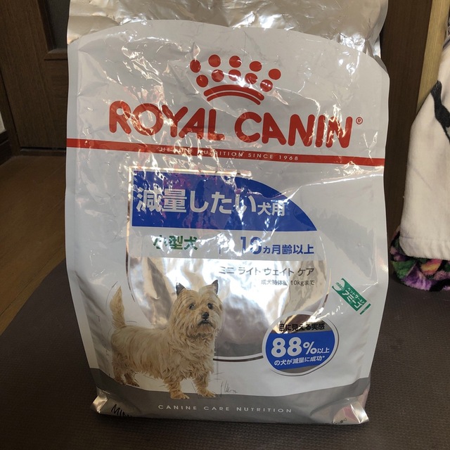 ROYAL CANIN(ロイヤルカナン)の値下げ中ロイヤルカナン ミニライトウェイトケア その他のペット用品(犬)の商品写真