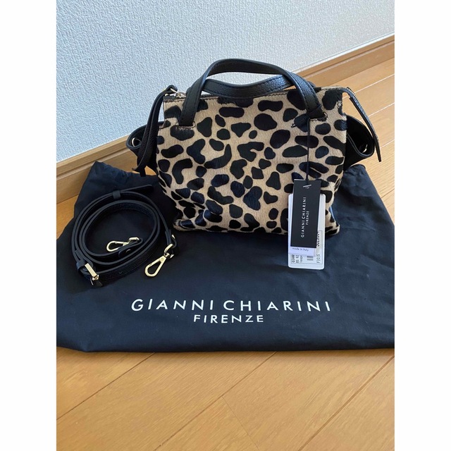 GIANNI CHIARINI オリガミM ジャンニキャリーニ　レオパード