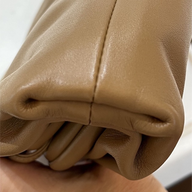 BOTTEGA VENETA ボッテガヴェネタ ミニ ザ ポーチ キャメル