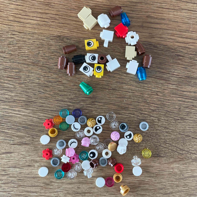 Lego(レゴ)のLEGO バラ　パーツセット　2 キッズ/ベビー/マタニティのおもちゃ(積み木/ブロック)の商品写真