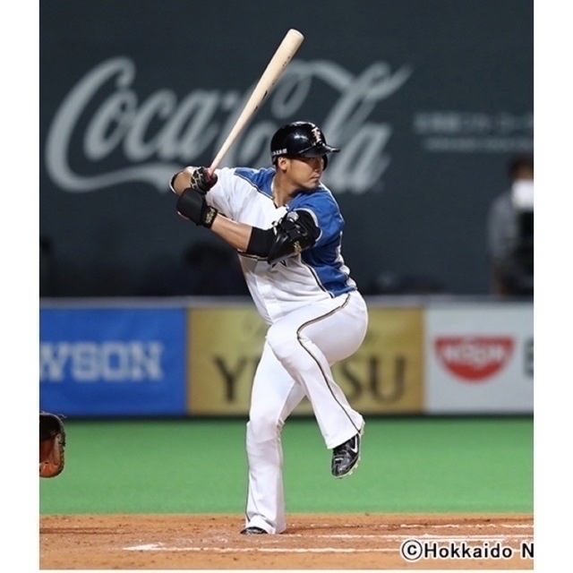 MIZUNO(ミズノ)の[美品]現在読売ジャイアンツ、中田翔選手の日本ハム時代のNPB公式バットです。 スポーツ/アウトドアの野球(バット)の商品写真
