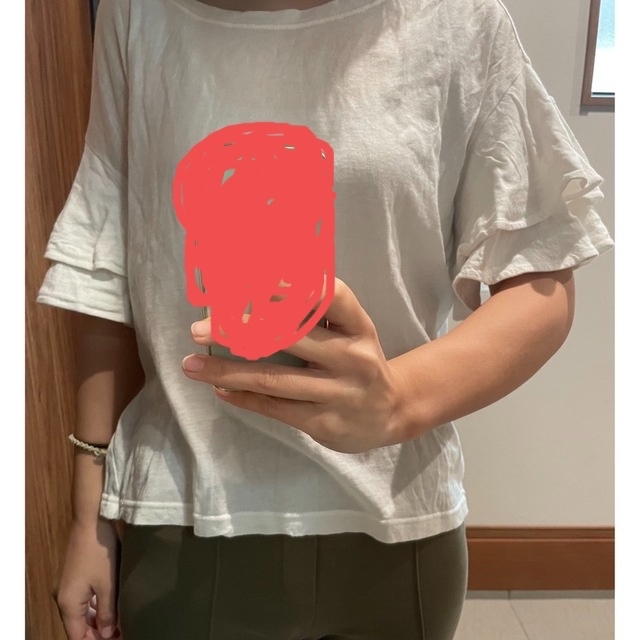 ROSE BUD(ローズバッド)のROSE BUD 袖フリル　Tシャツ レディースのトップス(Tシャツ(半袖/袖なし))の商品写真