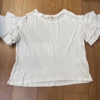 ローズバッド(ROSE BUD)のROSE BUD 袖フリル　Tシャツ(Tシャツ(半袖/袖なし))