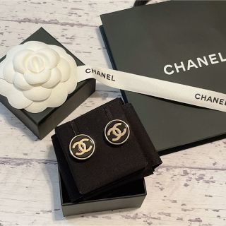 シャネル(CHANEL)の新品　CHANEL 23C ピアス　ココマーク　ラウンド　黒　ブラック(ピアス)