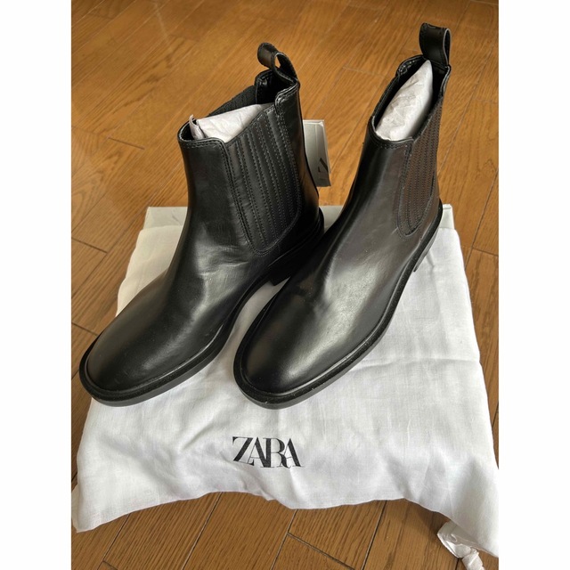 ZARA レザーアンクルブーツ