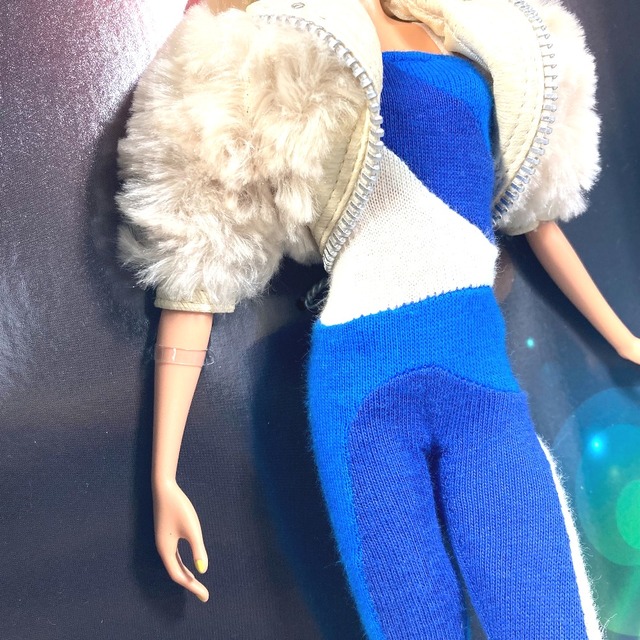 VERSACE(ヴェルサーチ)のヴェルサーチ VERSACE Barbie バービー コラボ 人形 インテリア DOLL ドール ゴールドラベル オブジェ プラスチック マルチカラー 未使用 エンタメ/ホビーの美術品/アンティーク(彫刻/オブジェ)の商品写真