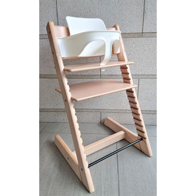 Stokke(ストッケ)のSTOKKE トリップ・トラップ 　ベビーセット、トレイ付き　NO4～ キッズ/ベビー/マタニティの寝具/家具(その他)の商品写真