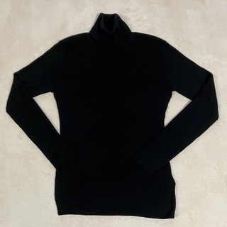 ユニクロ(UNIQLO)のUNIQLOユニクロ　タートルネックセーター　ブラック ／Lサイズ(ニット/セーター)